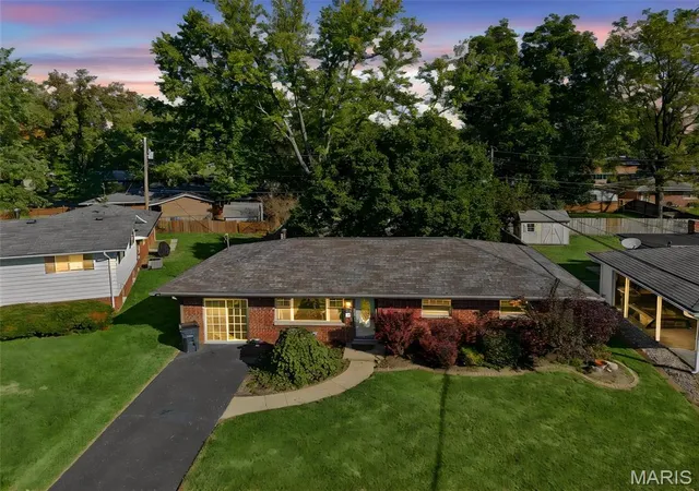 Photo 1 of Single family home for sale at 3 Exeter Ln, Belleville, IL 62226 | MLS# MIS26068809 | Listing updated on 2026-10-27