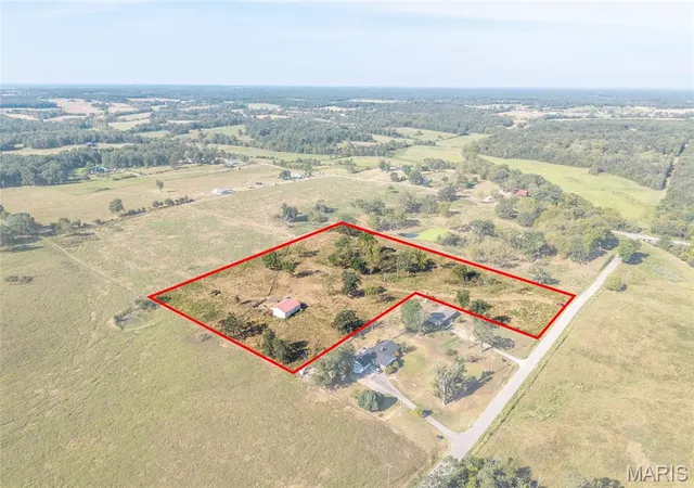 Land for sale at Tbd Tract 2 Equestrian Rd, Lebanon, MO 65536 | MLS# MIS26068824