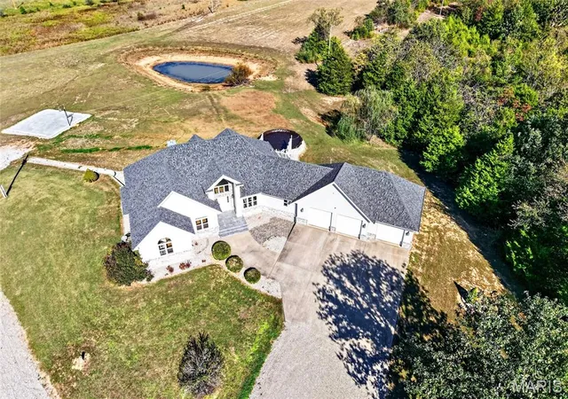 Single family home for sale at 31320 Oslo Dr, Lebanon, MO 65536 | MLS# MIS26068828