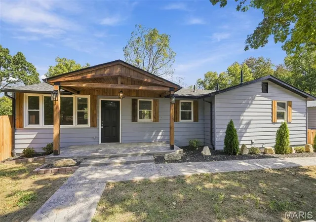 Single family home for sale at 8230 Hillsboro House Springs Rd, Hillsboro, MO 63050 | MLS# MIS26068834