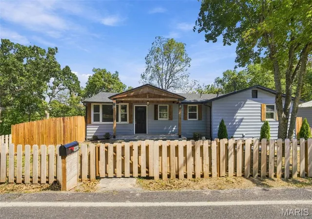 Photo 2 of Single family home for sale at 8230 Hillsboro House Springs Rd, Hillsboro, MO 63050 | MLS# MIS26068834 | Listing updated on 2026-10-29