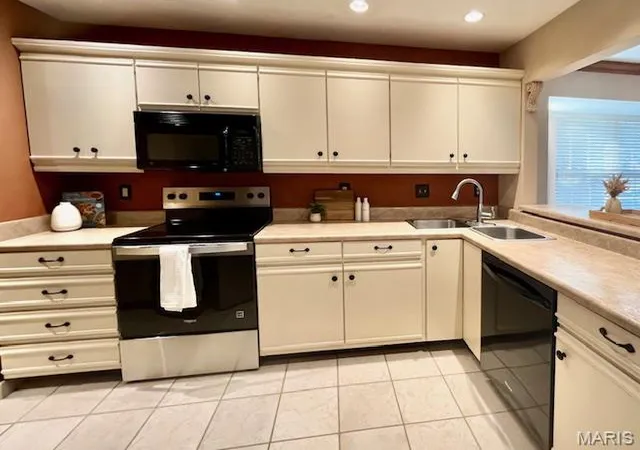 Photo 3 of Condo for sale at 4066 Morningview Ct, Saint Louis, MO 63129 | MLS# MIS26068850 | Listing updated on 2026-10-28