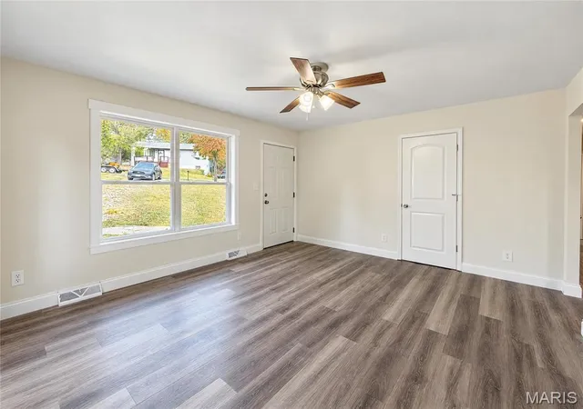 Photo 3 of Single family home for sale at 2846 Plato Pl, De Soto, MO 63020 | MLS# MIS26068856 | Listing updated on 2026-10-29