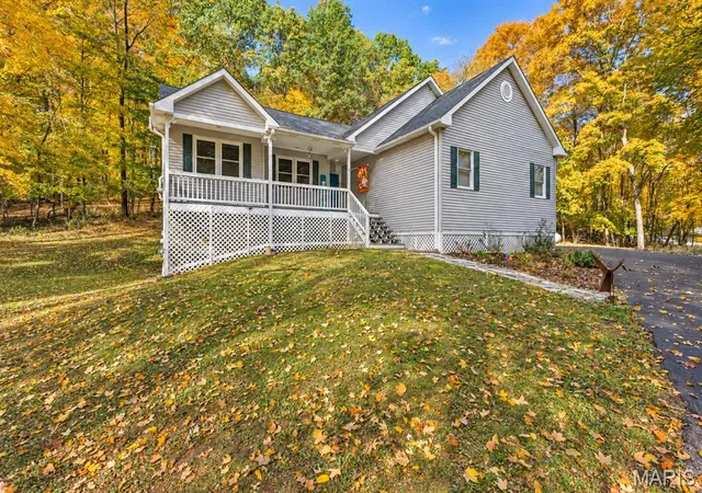 Photo 2 of Single family home for sale at 2485 Wild Valley Dr, High Ridge, MO 63049 | MLS# MIS26068866 | Listing updated on 2026-10-29