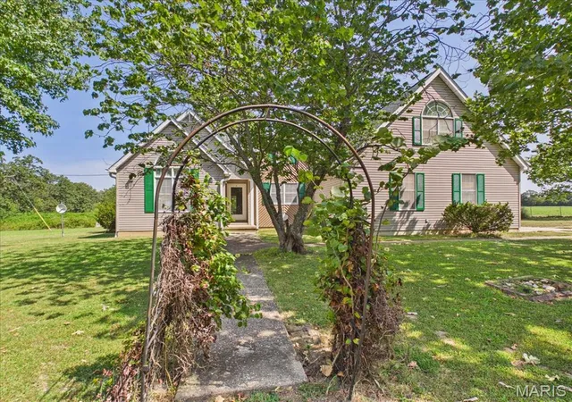 Single family home for sale at 13002 Shafer Rd, Licking, MO 65542 | MLS# MIS26068878