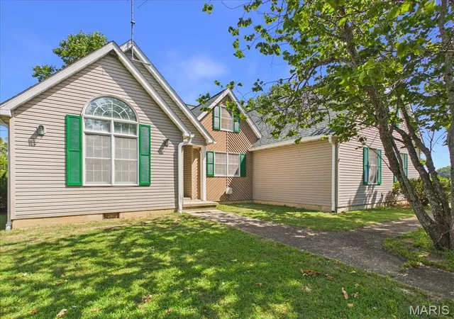 Photo 1 of Single family home for sale at 13002 Shafer Rd, Licking, MO 65542 | MLS# MIS26068878 | Listing updated on 2026-10-27