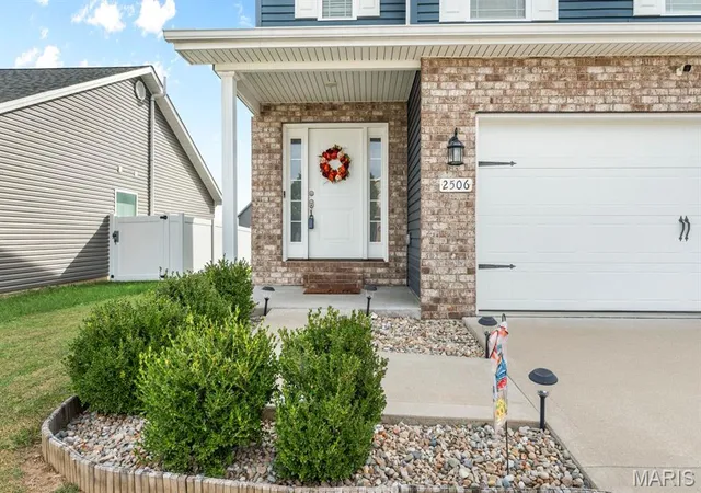 Photo 2 of Single family home for sale at 2506 London Ln, Belleville, IL 62221 | MLS# MIS26068884 | Listing updated on 2026-10-29