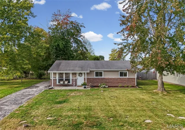 Photo 1 of Single family home for sale at 903 Taylor Pl, O Fallon, MO 63366 | MLS# MIS26068908 | Listing updated on 2026-10-29