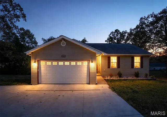 Single family home for sale at 3880 Fountain City Rd, De Soto, MO 63020 | MLS# MIS26068918