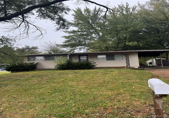Photo 1 of Single family home for sale at 1936 Green Valley Dr, Saint Louis, MO 63136 | MLS# MIS26068928 | Listing updated on 2026-10-29