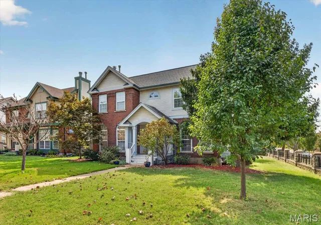 Photo 2 of Single family home for sale at 4166 Westminster Pl, Saint Louis, MO 63108 | MLS# MIS26068931 | Listing updated on 2026-10-28