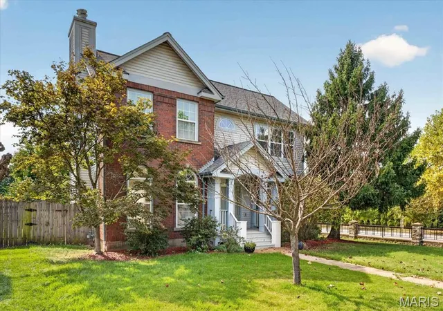 Photo 3 of Single family home for sale at 4166 Westminster Pl, Saint Louis, MO 63108 | MLS# MIS26068931 | Listing updated on 2026-10-28