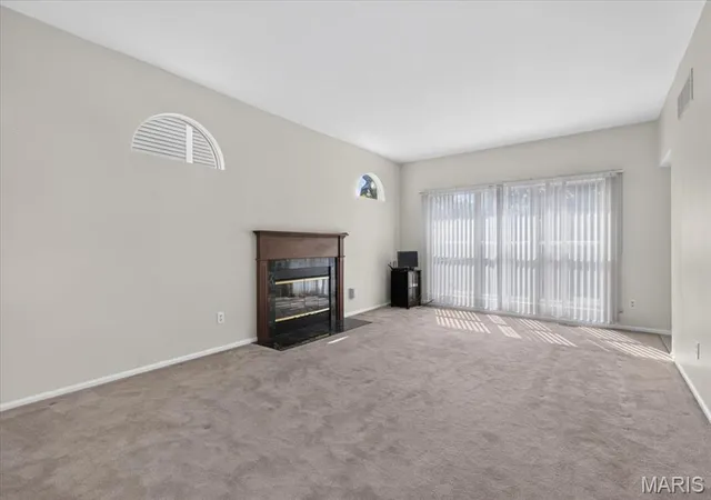 Photo 4 of Single family home for sale at 4166 Westminster Pl, Saint Louis, MO 63108 | MLS# MIS26068931 | Listing updated on 2026-10-28