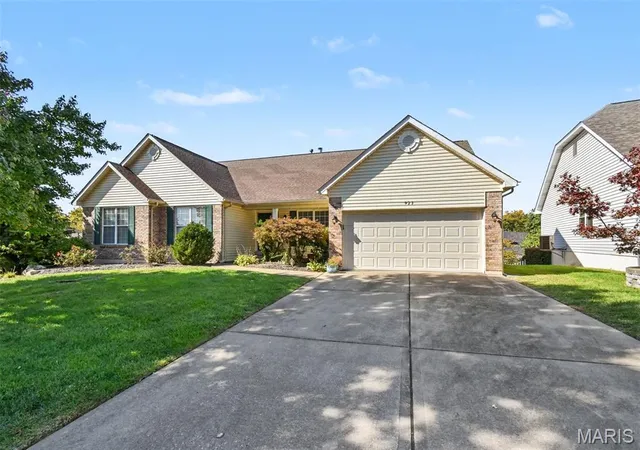 Photo 1 of Single family home for sale at 923 Midpoint Dr, O'fallon, MO 63366 | MLS# MIS26068935 | Listing updated on 2026-10-29