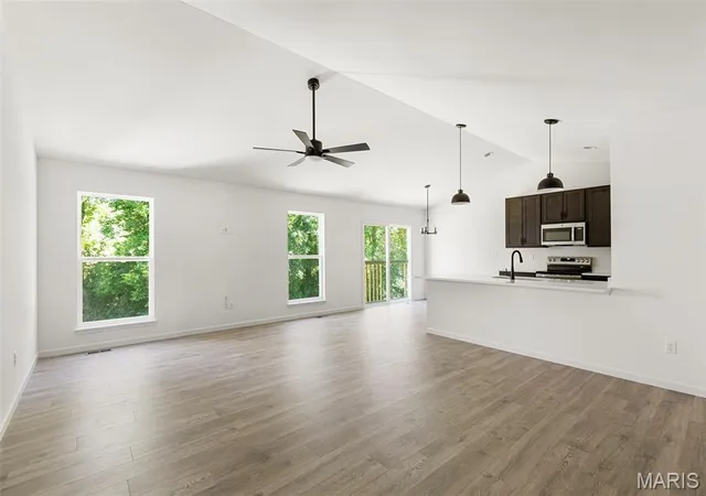 Photo 1 of Single family home for sale at 2313 Castle Hl Dr, Rolla, MO 65401 | MLS# MIS26068952 | Listing updated on 2026-10-27