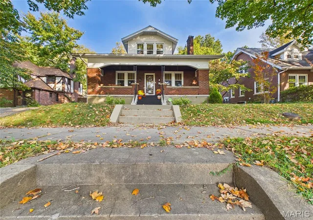 Photo 1 of Single family home for sale at 512 N W End Blvd, Cape Girardeau, MO 63701 | MLS# MIS26068953 | Listing updated on 2026-10-29