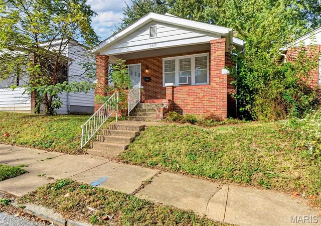 Photo 1 of Single family home for sale at 8937 Edna St, Saint Louis, MO 63147 | MLS# MIS26068958 | Listing updated on 2026-10-27