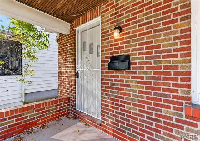 Photo 3 of Single family home for sale at 8937 Edna St, Saint Louis, MO 63147 | MLS# MIS26068958 | Listing updated on 2026-10-27