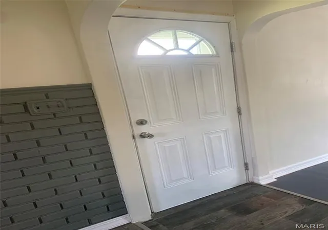 Photo 3 of Single family home for sale at 307 E Apple Ave, Owensville, MO 65066 | MLS# MIS26068964 | Listing updated on 2026-10-29