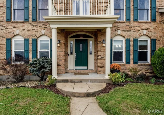 Photo 2 of Single family home for sale at 5334 Hagemann Xing Dr, Saint Louis, MO 63128 | MLS# MIS26069000 | Listing updated on 2026-10-28