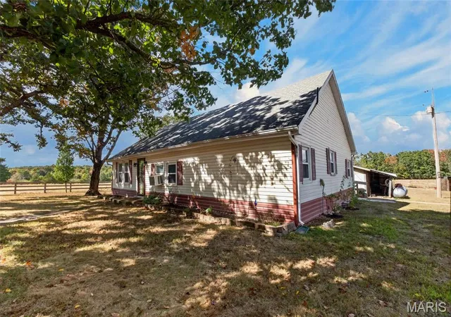 Photo 2 of Single family home for sale at 14123 Fleming Rd, Lebanon, MO 65536 | MLS# MIS26069001 | Listing updated on 2026-10-27