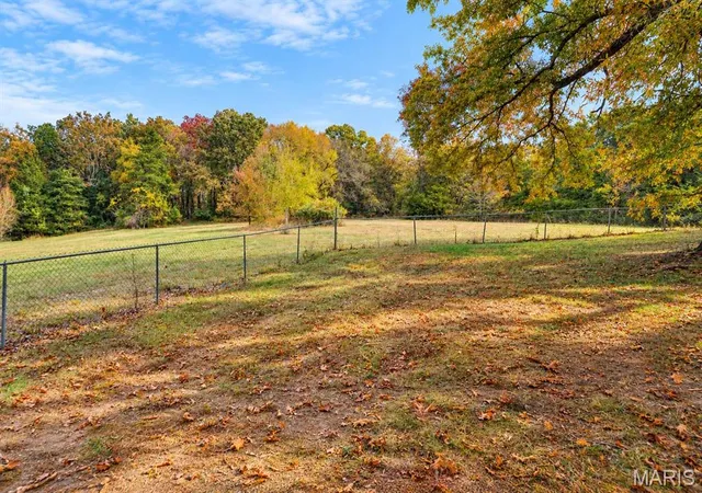 Photo 4 of Single family home for sale at 14865 Cr 8100, Rolla, MO 65401 | MLS# MIS26069013 | Listing updated on 2026-10-28