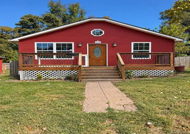 Photo 1 of Single family home for sale at 3200 Franor St, Alton, IL 62002 | MLS# MIS26069016 | Listing updated on 2026-10-28