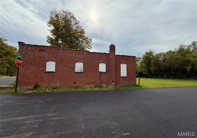 Photo 3 of Single family home for sale at 0 North 3rd St, Sainte Genevieve, MO 63670 | MLS# MIS26069024 | Listing updated on 2026-10-28