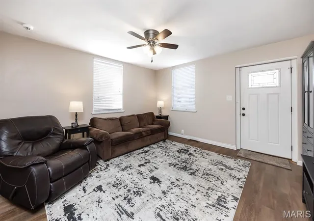 Photo 3 of Single family home for sale at 204 E Laurel St, Millstadt, IL 62260 | MLS# MIS26069035 | Listing updated on 2026-10-29