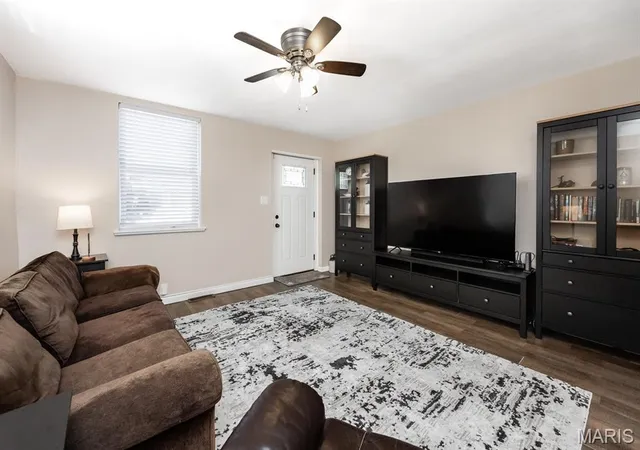 Photo 4 of Single family home for sale at 204 E Laurel St, Millstadt, IL 62260 | MLS# MIS26069035 | Listing updated on 2026-10-29