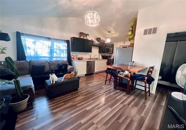 Photo 3 of Single family home for sale at 312 Donaldson St, De Soto, MO 63020 | MLS# MIS26069058 | Listing updated on 2026-10-29