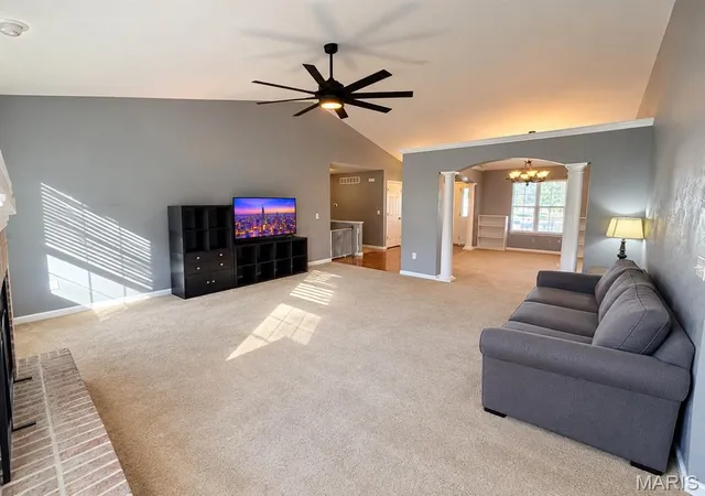 Photo 3 of Single family home for sale at 513 Stonefield Dr, Smithton, IL 62285 | MLS# MIS26069062 | Listing updated on 2026-10-30