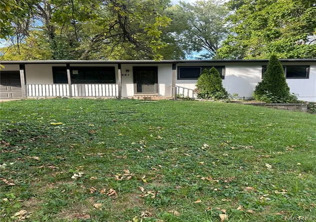 Photo 1 of Single family home for sale at 261 Barto Dr, Saint Louis, MO 63135 | MLS# MIS26069067 | Listing updated on 2026-10-28
