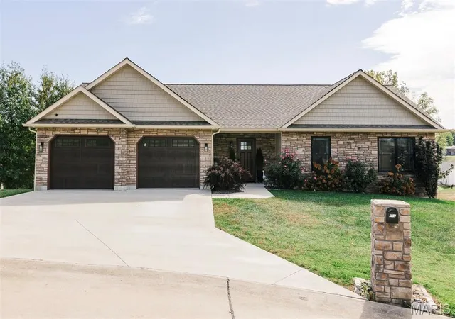 Single family home for sale at 726 Sydney Ct, Washington, MO 63090 | MLS# MIS26069084
