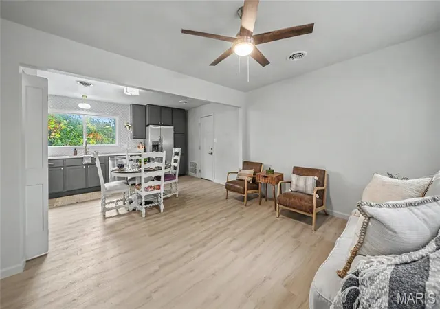 Photo 2 of Single family home for sale at 105 Poe Dr, Rolla, MO 65401 | MLS# MIS26069104 | Listing updated on 2026-10-28