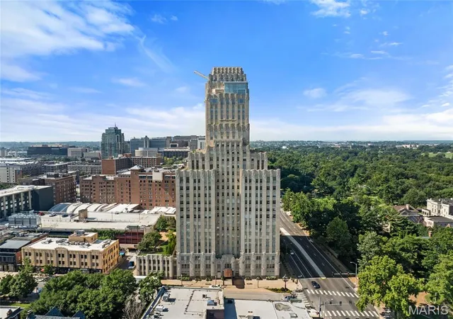 Photo 4 of Condo for sale at 232 Kingshighway Blvd, Saint Louis, MO 63108 | MLS# MIS26069111 | Listing updated on 2026-10-29
