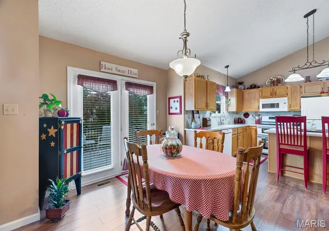 Photo 2 of Single family home for sale at 163 Bright Gem Dr, Saint Charles, MO 63304 | MLS# MIS26069124 | Listing updated on 2026-10-31