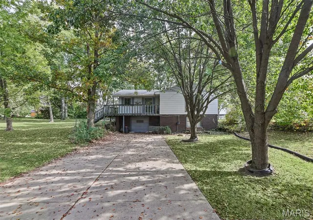 Photo 2 of Single family home for sale at 1975 Captains Dr, Worden, IL 62097 | MLS# MIS26069143 | Listing updated on 2026-10-28