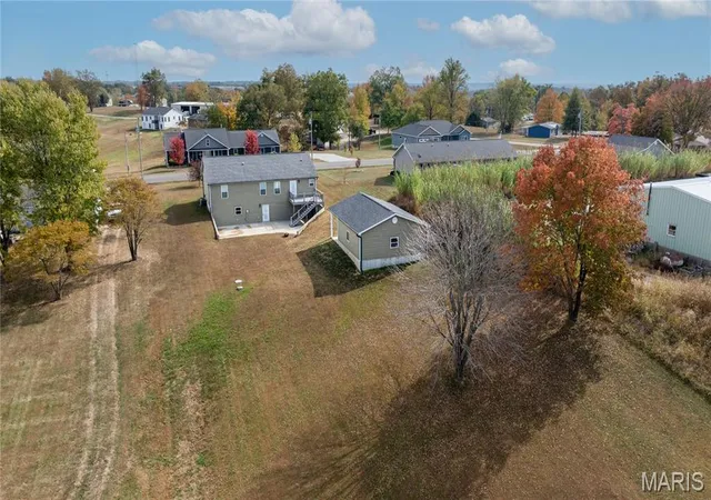 Photo 2 of Single family home for sale at 40 Birdsong Dr, Frohna, MO 63748 | MLS# MIS26069148 | Listing updated on 2026-10-28