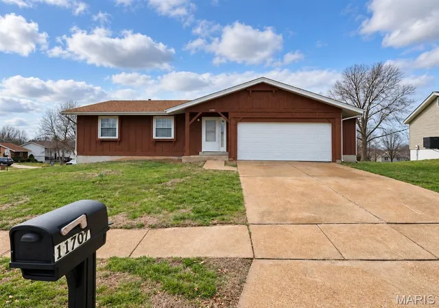 Photo 1 of Single family home for sale at 11707 Branridge Rd, Black Jack, MO 63033 | MLS# MIS26069186 | Listing updated on 2026-10-28