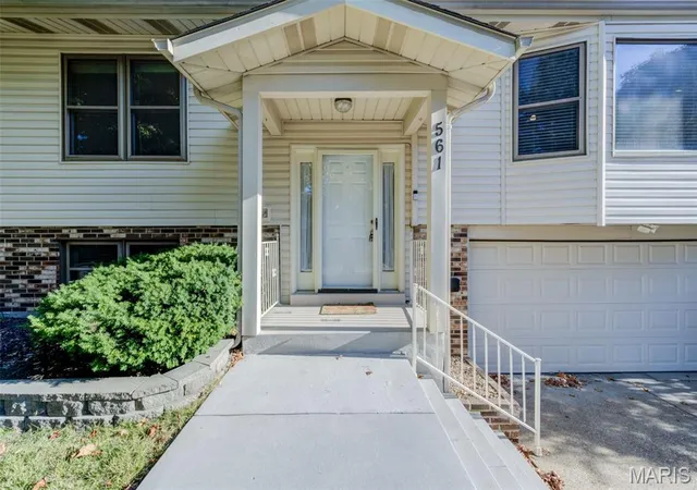 Photo 1 of Single family home for sale at 561 Queen Ann Dr, Hazelwood, MO 63042 | MLS# MIS26069212 | Listing updated on 2026-10-29