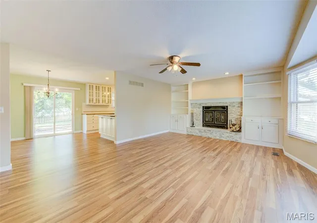 Photo 4 of Single family home for sale at 561 Queen Ann Dr, Hazelwood, MO 63042 | MLS# MIS26069212 | Listing updated on 2026-10-29