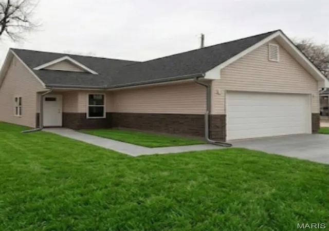 Photo 1 of Single family home for sale at 628 N 85th Street, East Saint Louis, IL 62203 | MLS# MIS26069216 | Listing updated on 2026-10-28
