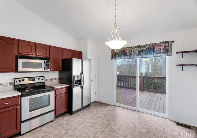 Photo 4 of House for sale at 856 Caleb Xing, Fenton, MO 63026 | MLS# MIS26069224 | Listing updated on 2026-10-31