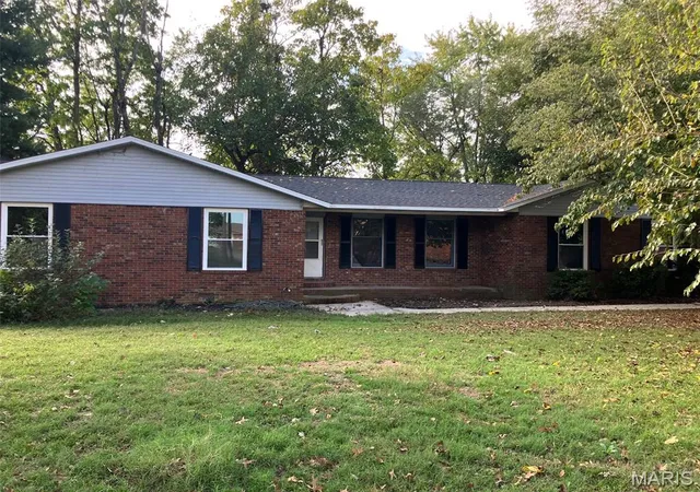 Photo 1 of Single family home for sale at 601 E Cedar St, Bertrand, MO 63823 | MLS# MIS26069231 | Listing updated on 2026-10-28