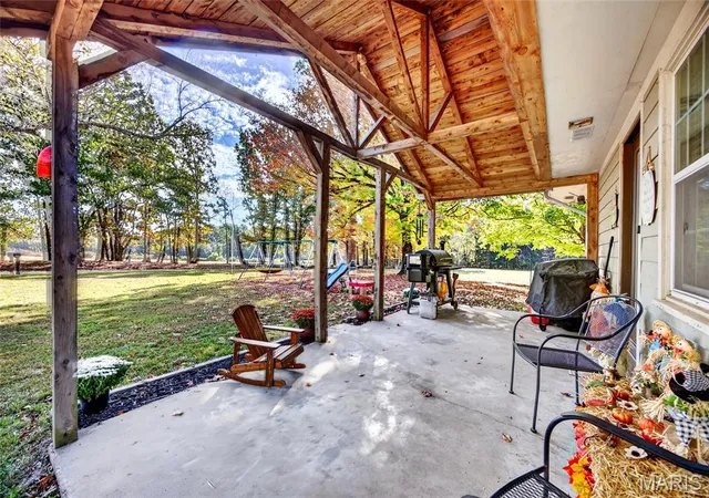 Photo 4 of Single family home for sale at 12367 Maple Dr, Conway, MO 65632 | MLS# MIS26069234 | Listing updated on 2026-10-29