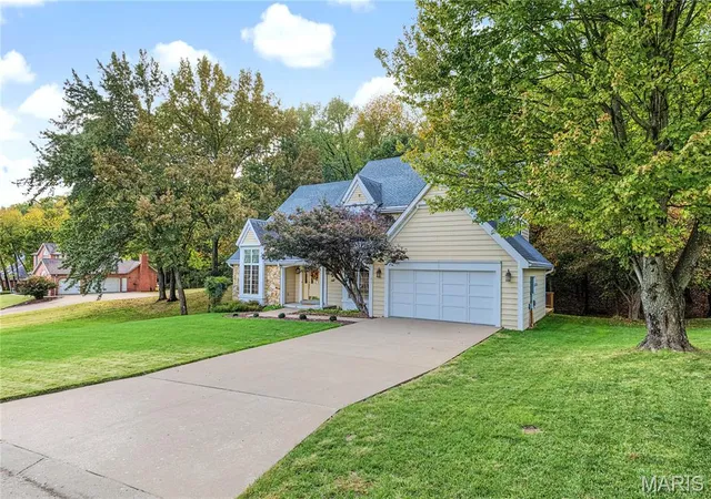 Photo 3 of Single family home for sale at 1331 Rosewood Dr, Cape Girardeau, MO 63701 | MLS# MIS26069245 | Listing updated on 2026-10-29