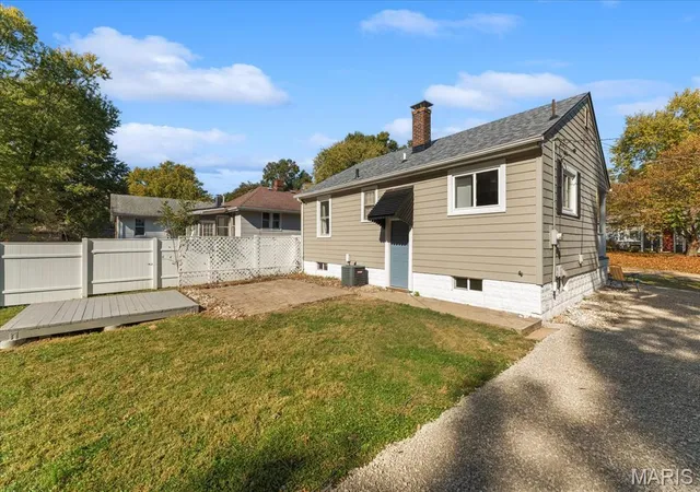 Photo 1 of Single family home for sale at 108 S 37th Street, Belleville, IL 62226 | MLS# MIS26069251 | Listing updated on 2026-10-30