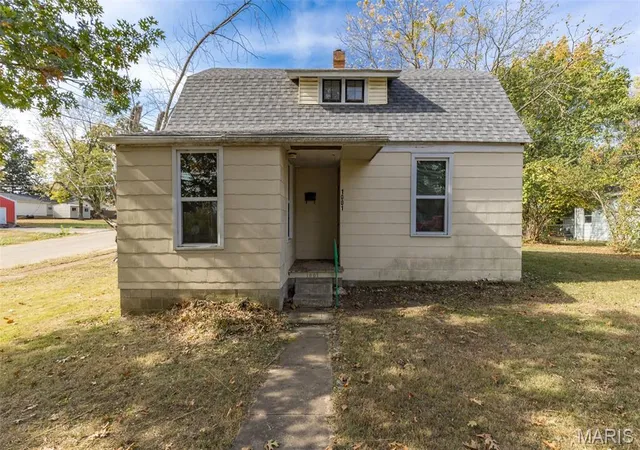 Photo 1 of Single family home for sale at 1001 Monroe St, Park Hills, MO 63601 | MLS# MIS26069259 | Listing updated on 2026-10-30