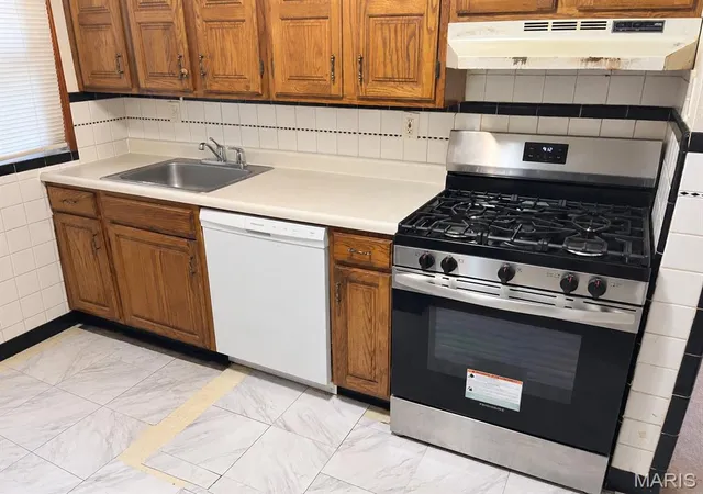 Photo 3 of Single family home for sale at 1234 Hoyt Dr, Saint Louis, MO 63137 | MLS# MIS26069263 | Listing updated on 2026-10-28